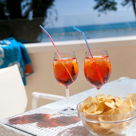 Marina Beach Suite Hotel Ρίμινι Εξωτερικό φωτογραφία