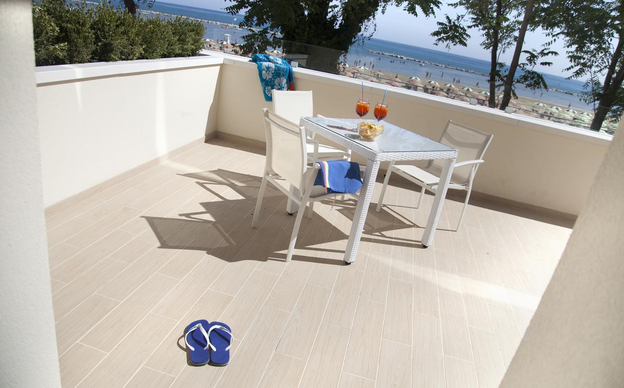 Marina Beach Suite Hotel Ρίμινι Εξωτερικό φωτογραφία