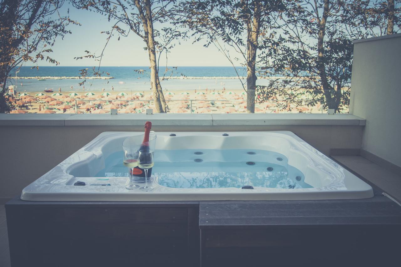 Marina Beach Suite Hotel Ρίμινι Εξωτερικό φωτογραφία